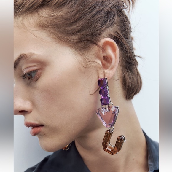 ZARA "I LOVE YOU" EARRINGS - Picture 2 of 4